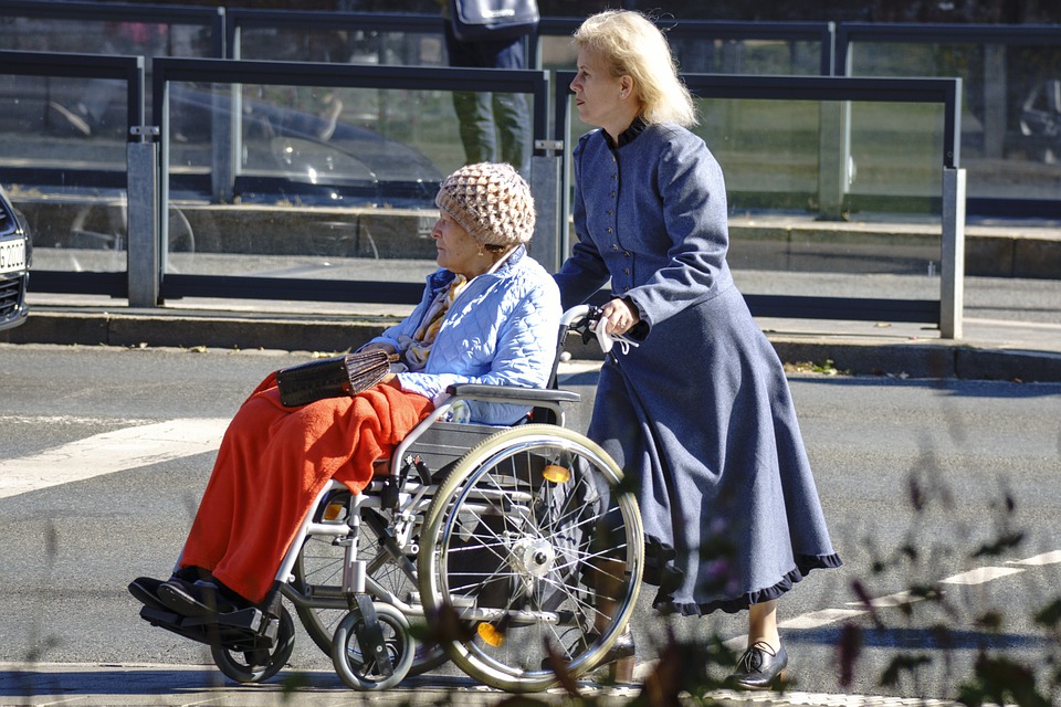 Caregiver: 10 Ways to Be More Optimistic and Realistic